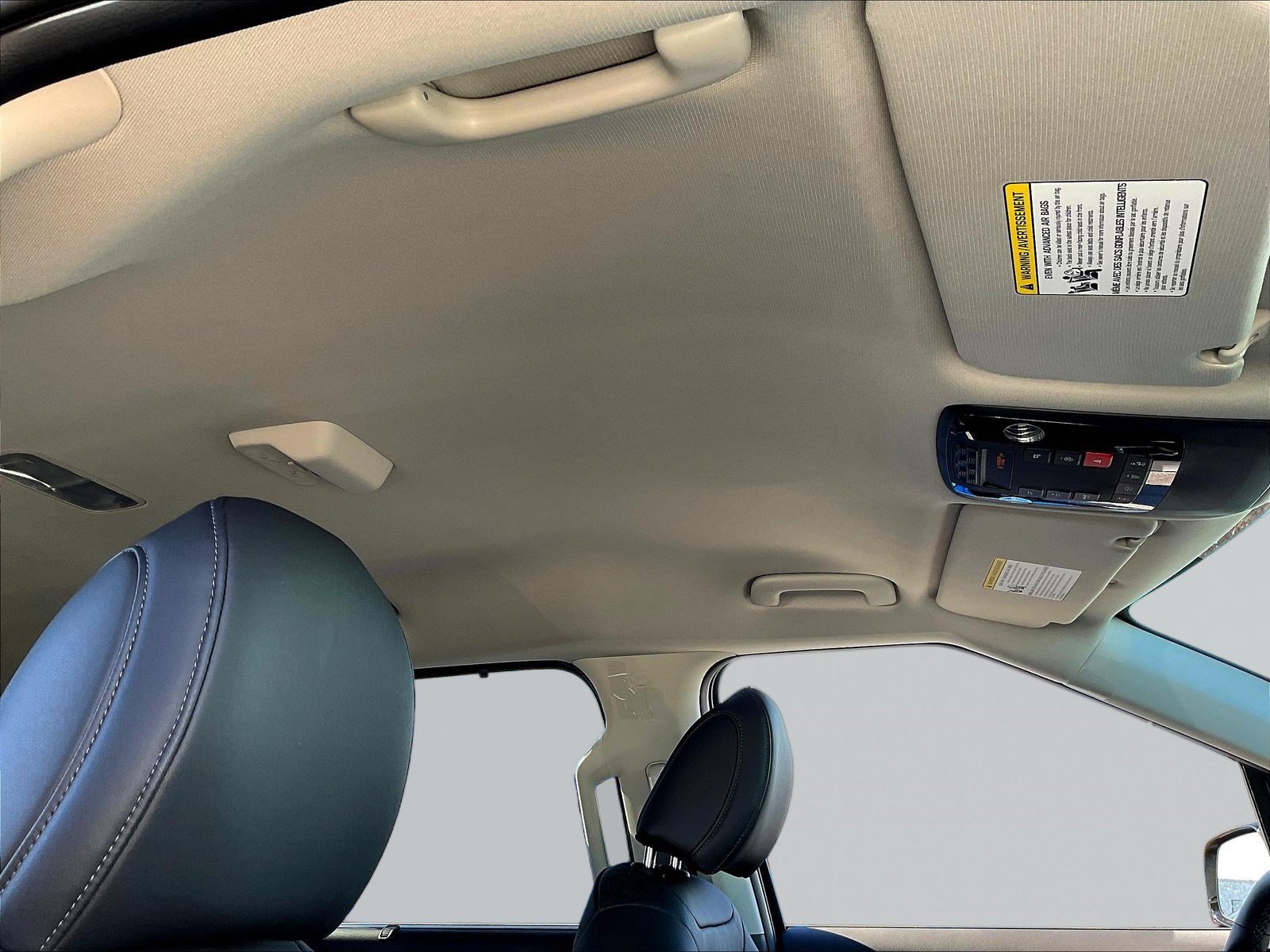 New 2027 Kia Carnival EX FWD image 13