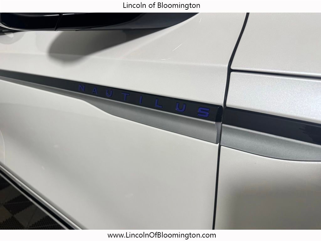 New 2026 Lincoln Nautilus Reserve AWD/4WD image 17