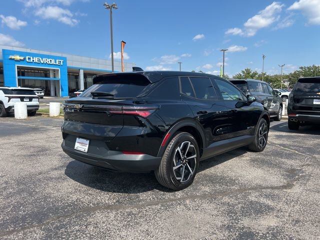 New 2026 Chevrolet Equinox EV LT image 3
