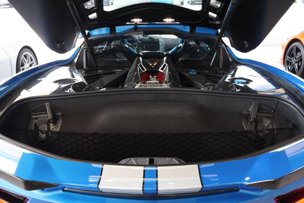 Used 2025 Chevrolet Corvette Z06 w/ Chrome Exterior Badge Package RWD image 17