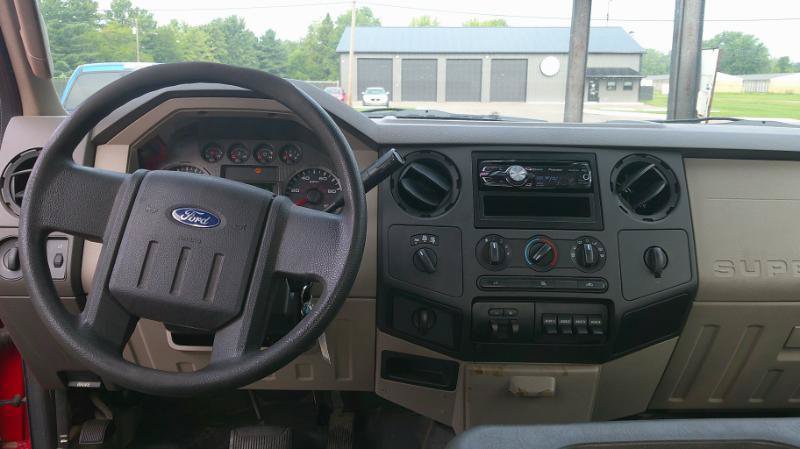 Used 2010 Ford F250 XLT AWD/4WD image 10