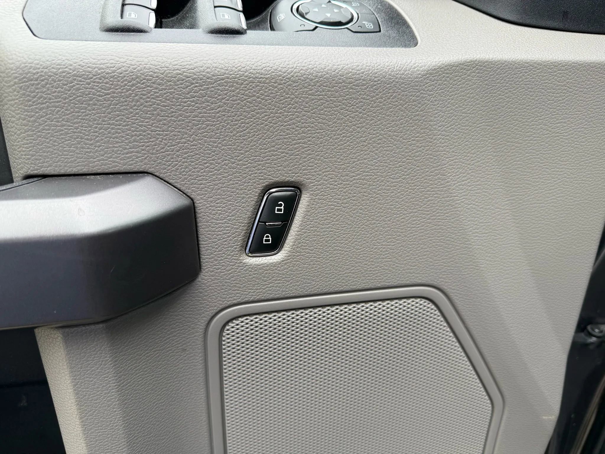 Used 2020 Ford F150 XLT w/ Equipment Group 302A Luxury image 19