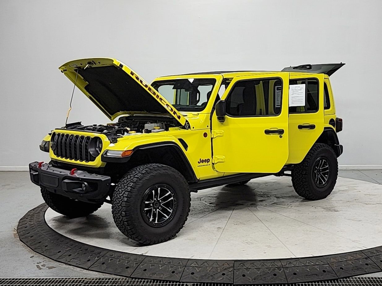 Used 2024 Jeep Wrangler Unlimited Rubicon image 11