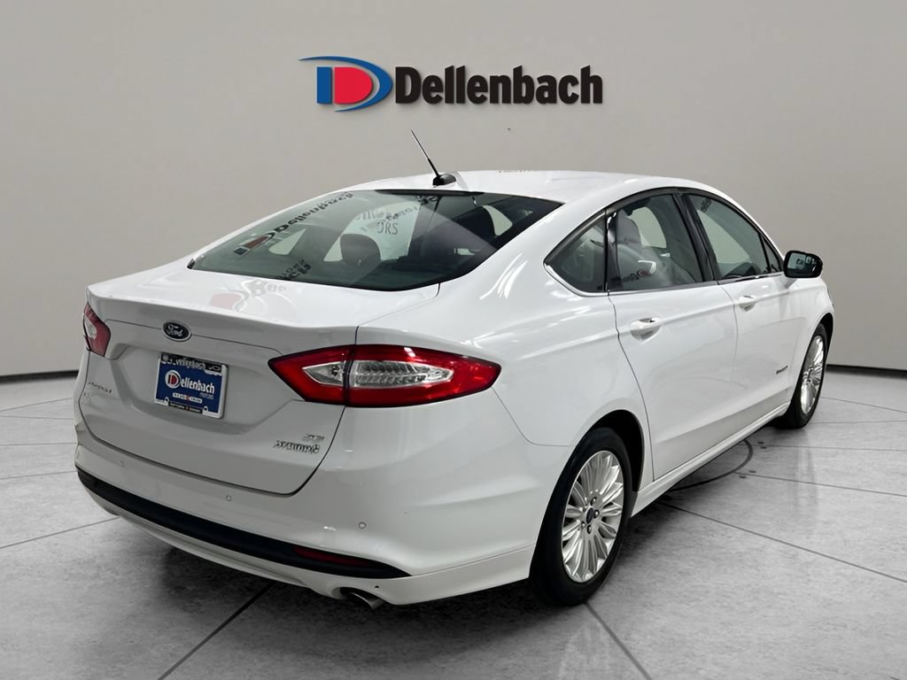 Used 2015 Ford Fusion SE FWD image 5