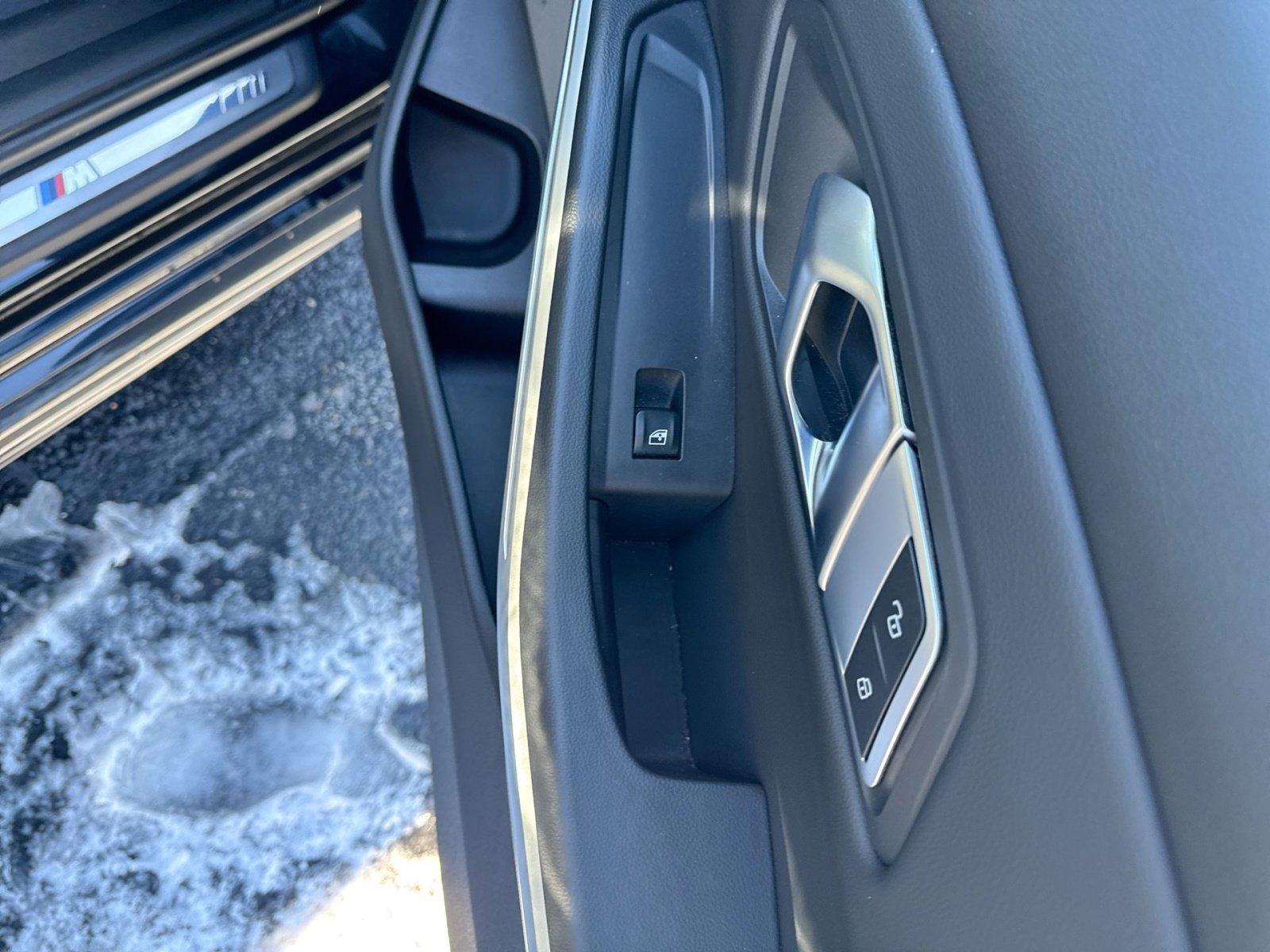 Used 2023 BMW M340i w/ Premium Package image 35