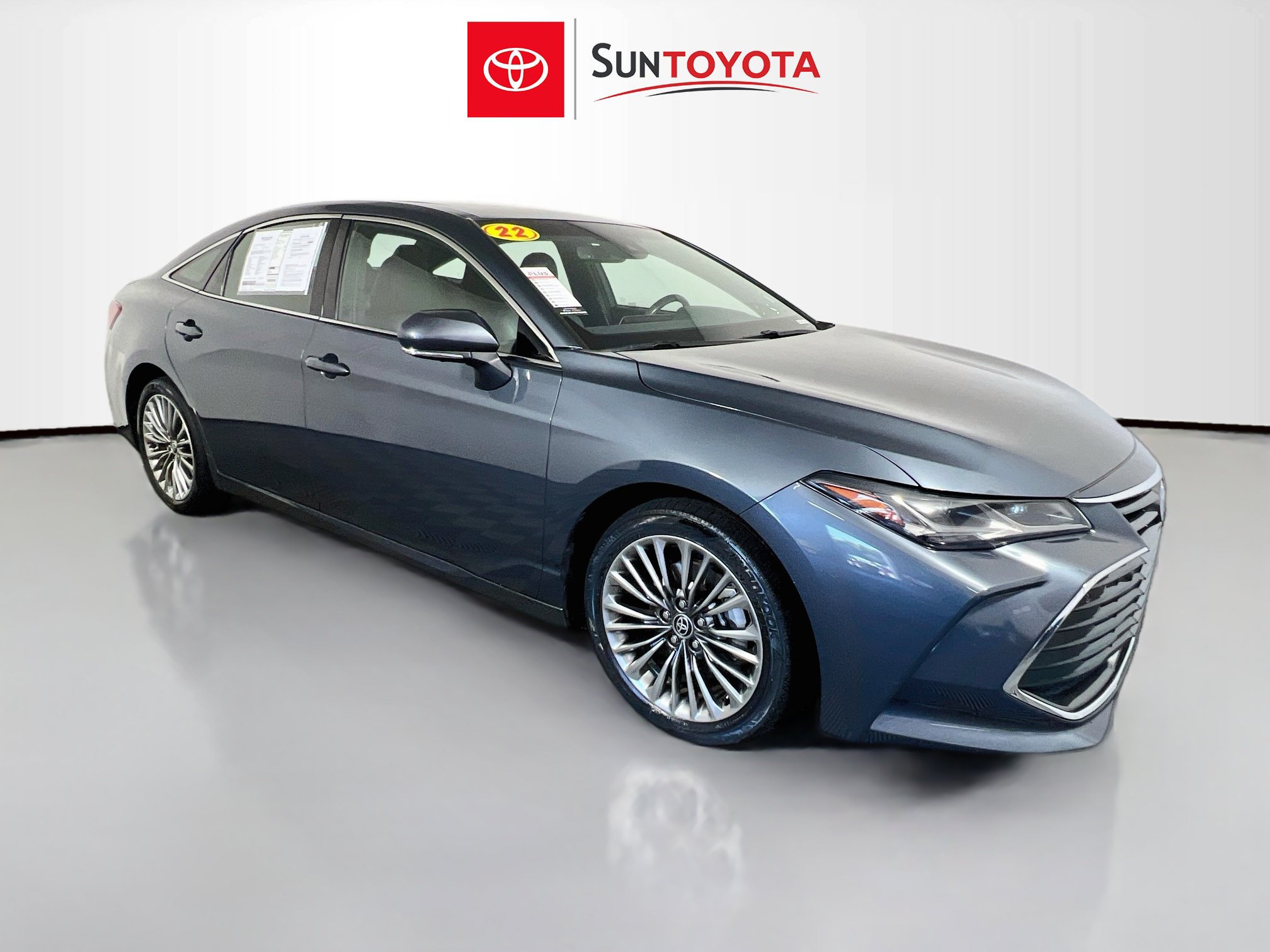Used 2022 Toyota Avalon Limited w/ Advanced Safety Package FWD image 1