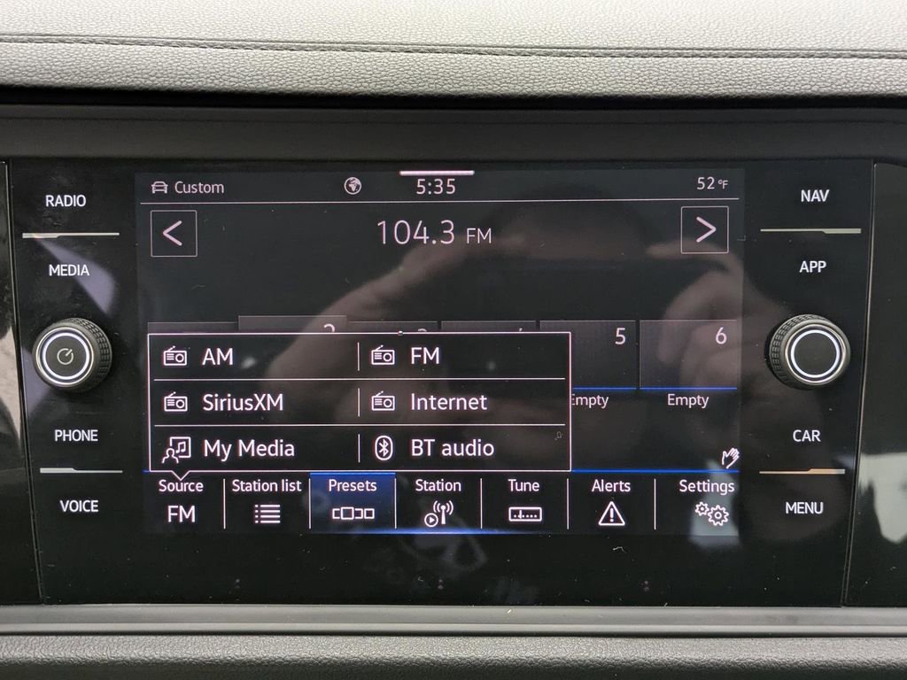 Used 2024 Volkswagen Jetta SEL image 26
