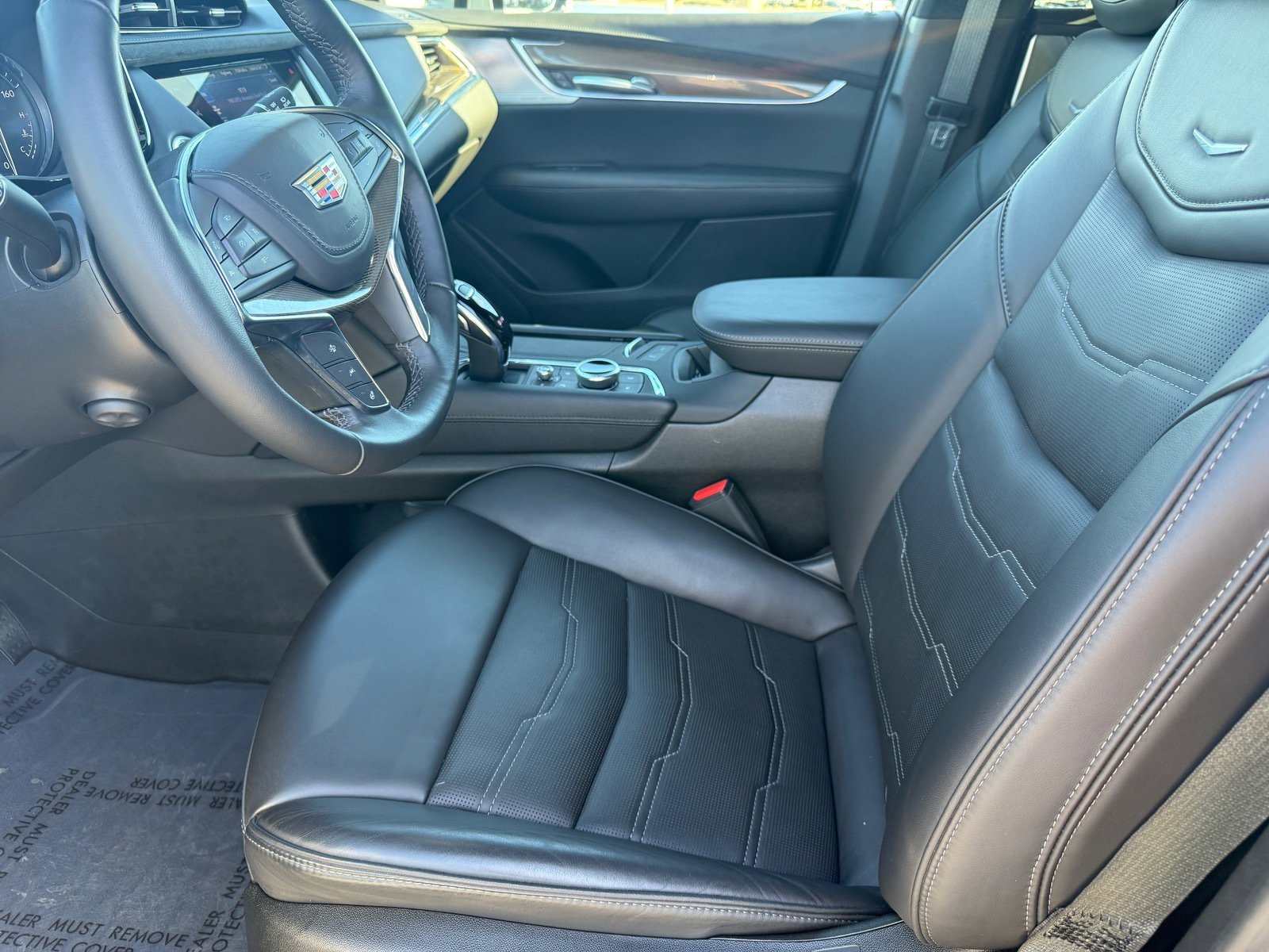 Used 2023 Cadillac XT5 Premium Luxury w/ Platinum Package image 11