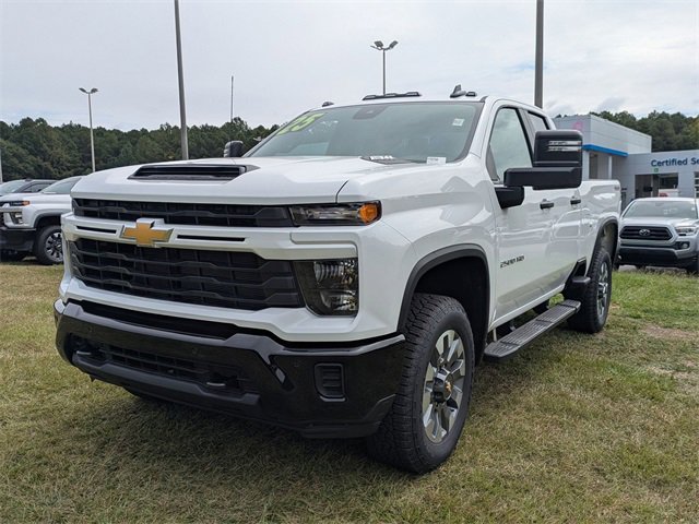 New 2025 Chevrolet Silverado 2500 Custom w/ Custom Value Package image 5