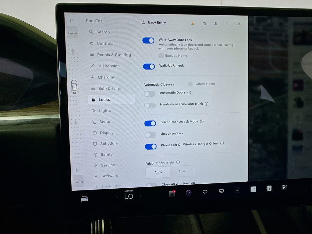 Used 2023 Tesla Model X AWD/4WD image 28