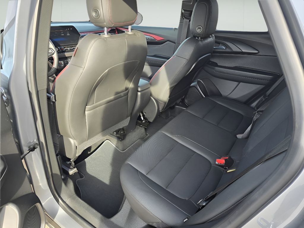 Used 2024 Chevrolet TrailBlazer RS w/ Driver Confidence Package image 15