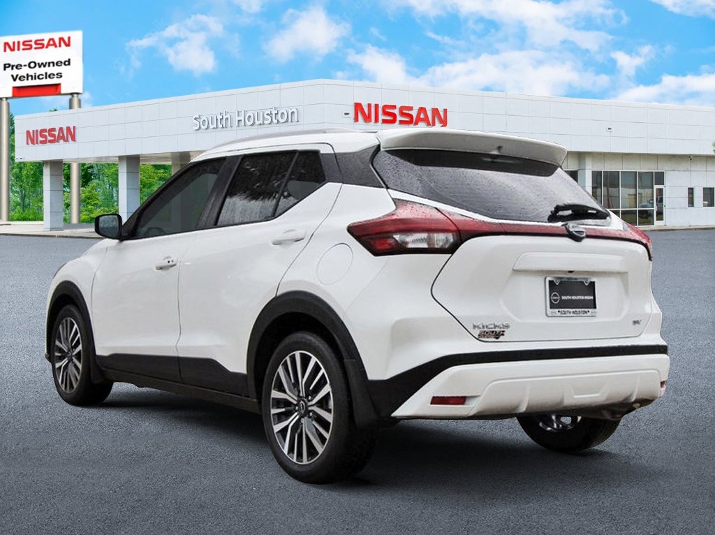 Used 2023 Nissan Kicks SV w/ Interior Electronics Package image 3