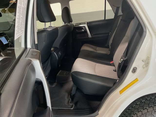 Used 2022 Toyota 4Runner SR5 AWD/4WD image 18