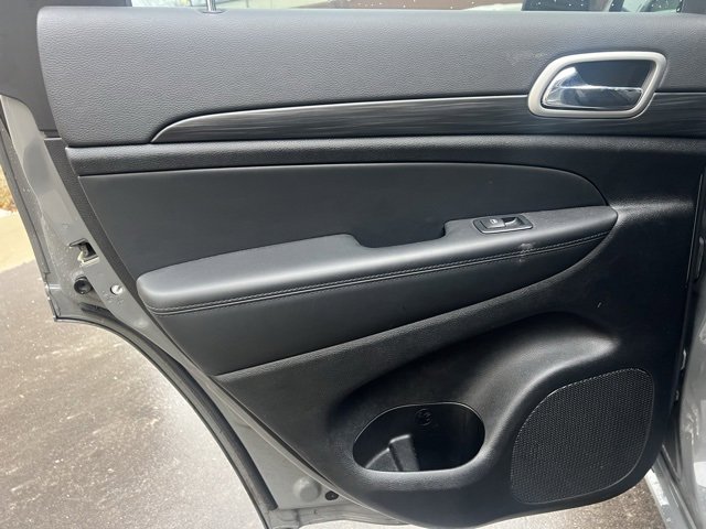 Used 2022 Jeep Grand Cherokee Laredo X image 16