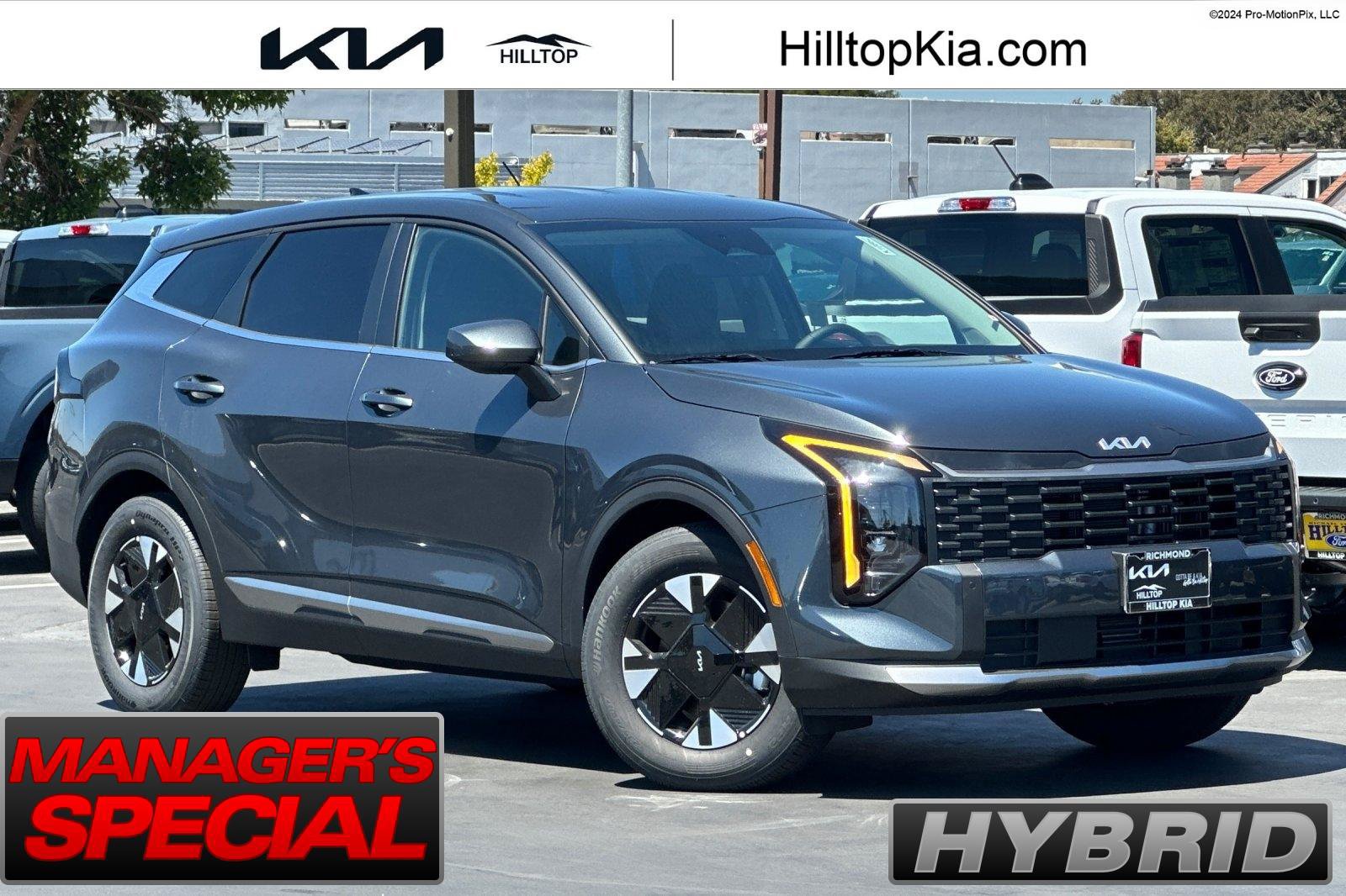 New 2026 Kia Sportage LX FWD image 1