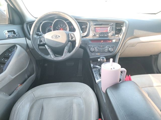 Used 2011 Kia Optima EX w/ Premium Pkg image 11