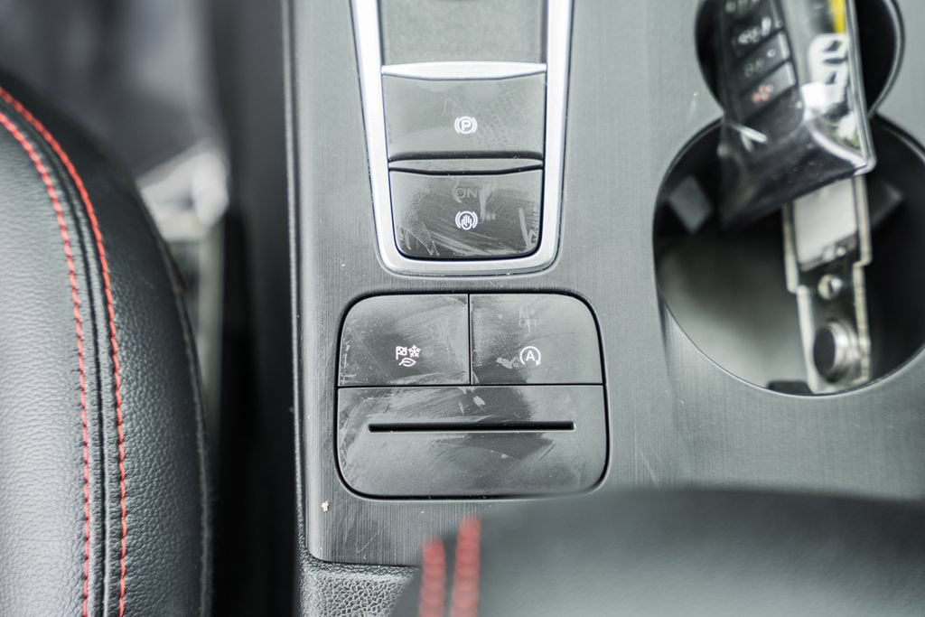 Used 2022 Ford Escape SEL w/ SEL Stealth AWD Package image 29