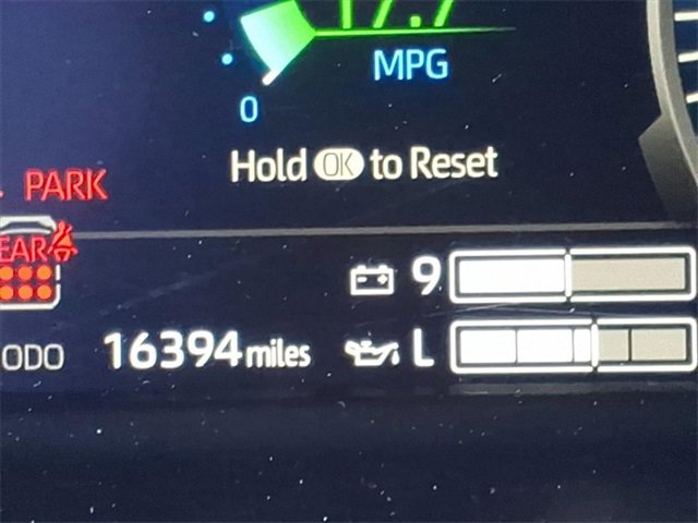 Used 2025 Toyota Sequoia SR5 image 18