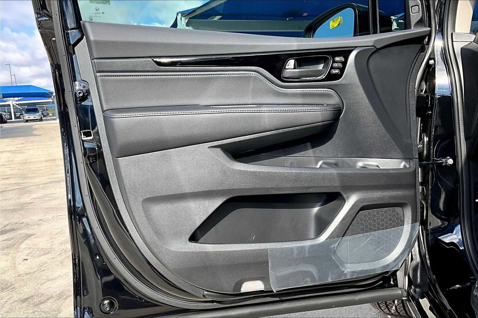 New 2026 Honda Odyssey Touring image 10