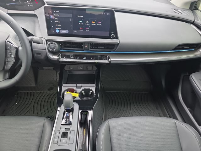 Used 2025 Toyota Prius FWD image 15