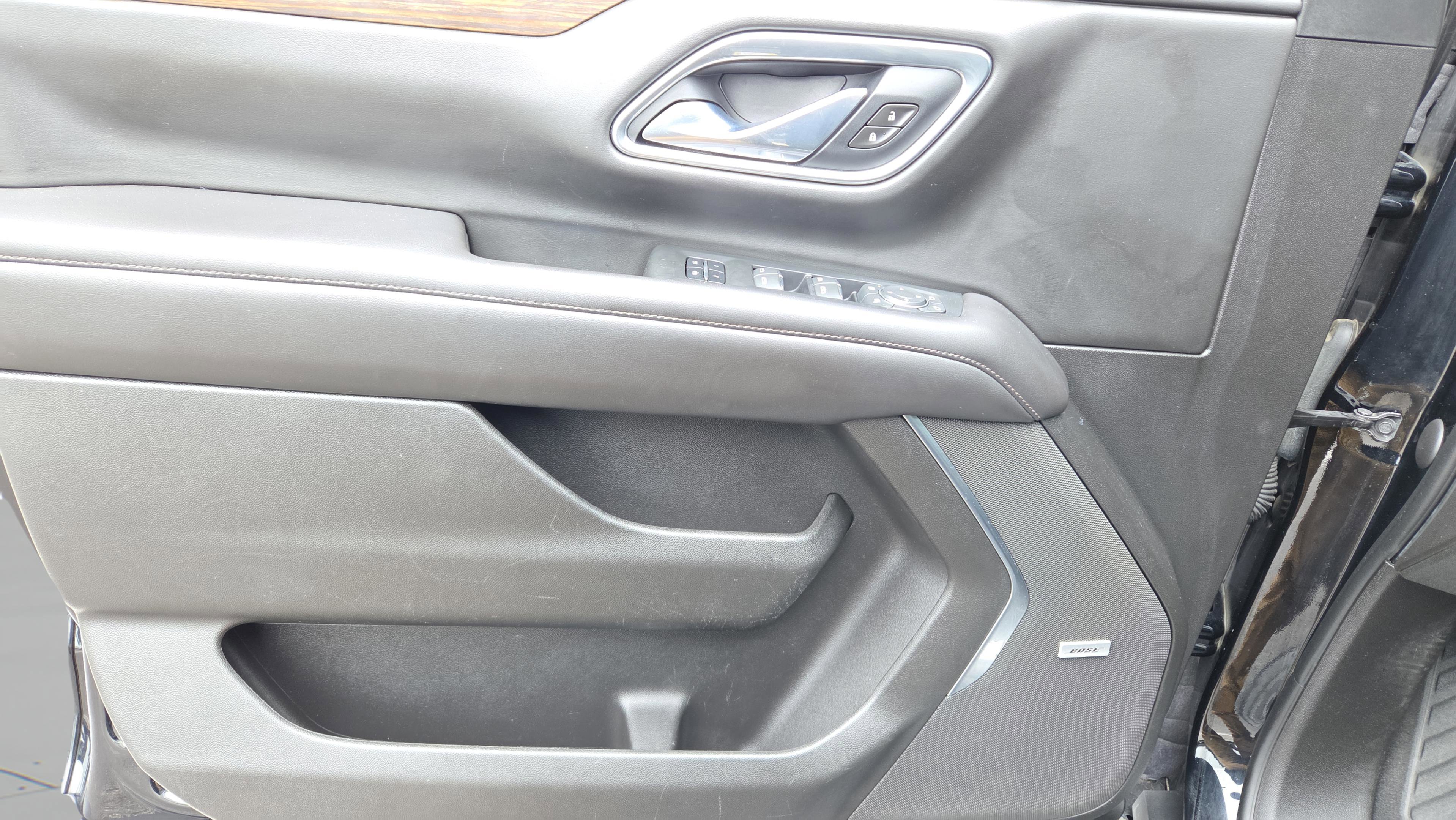 Used 2021 Chevrolet Tahoe High Country w/ Premium Package image 24