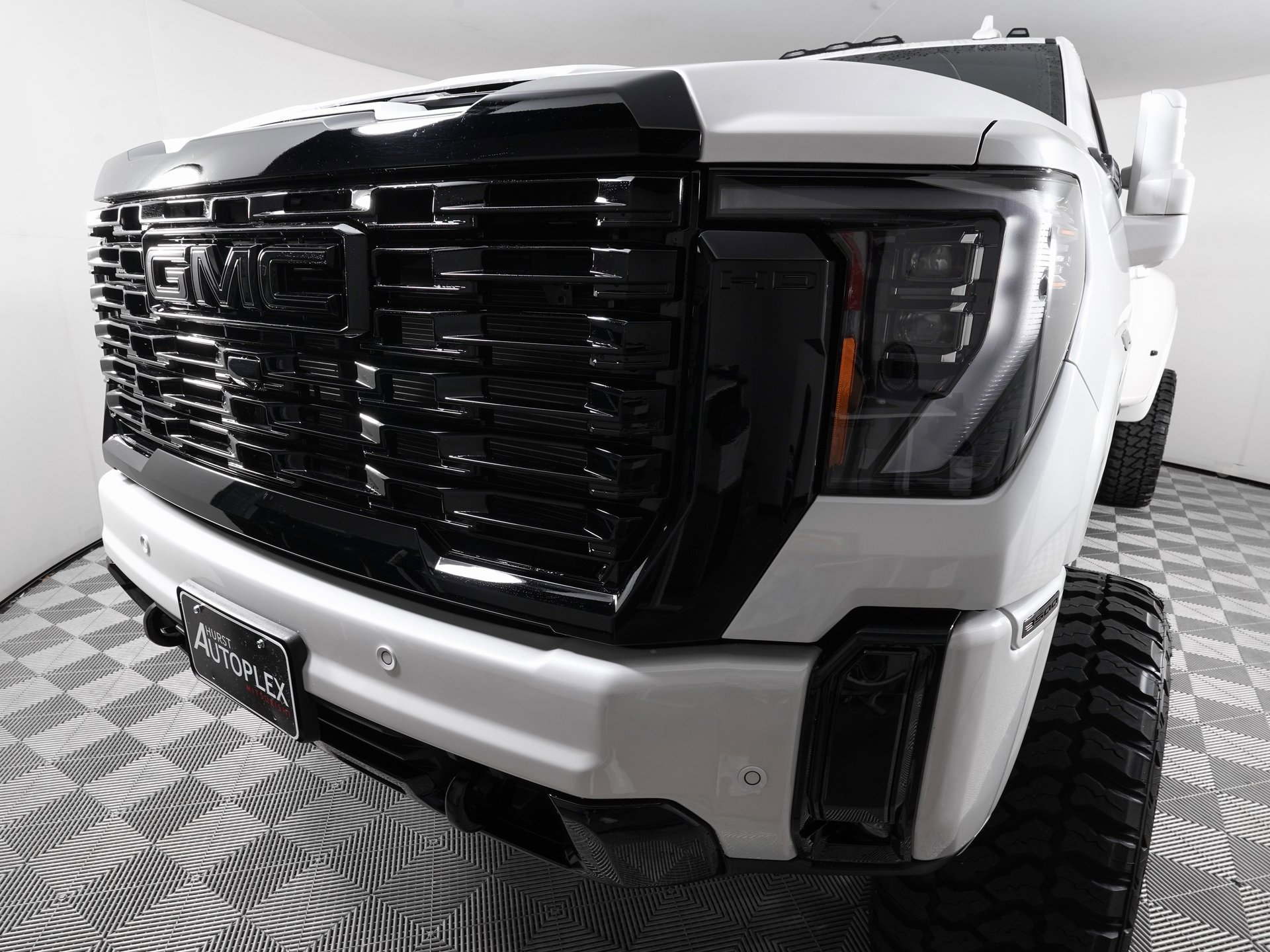 Used 2025 GMC Sierra 3500 Denali Ultimate image 29