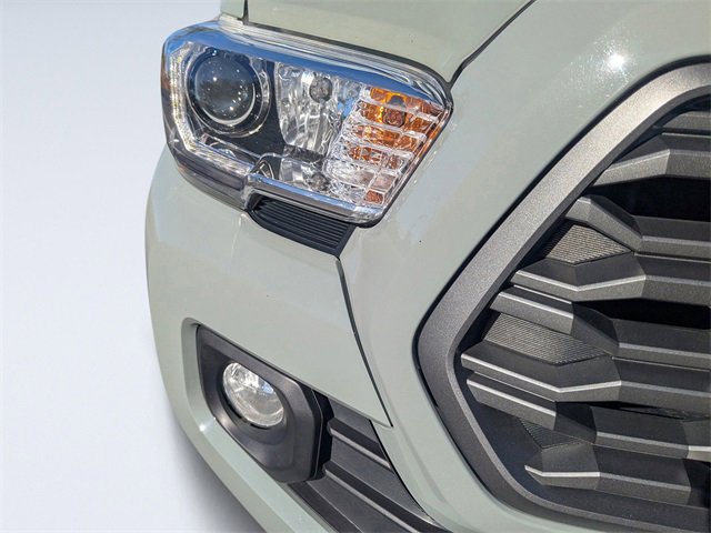 Used 2023 Toyota Tacoma TRD Off-Road image 41