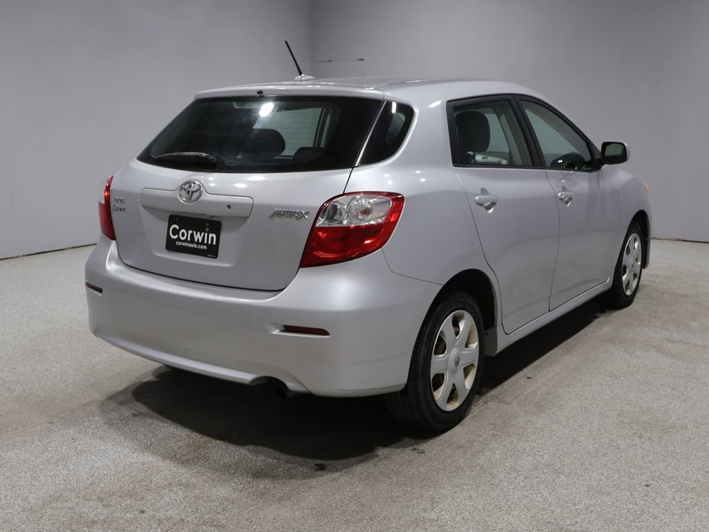 Used 2009 Toyota Matrix FWD image 2