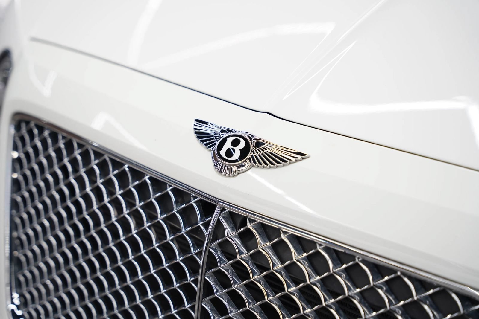 Used 2018 Bentley Bentayga Onyx Edition AWD/4WD image 4