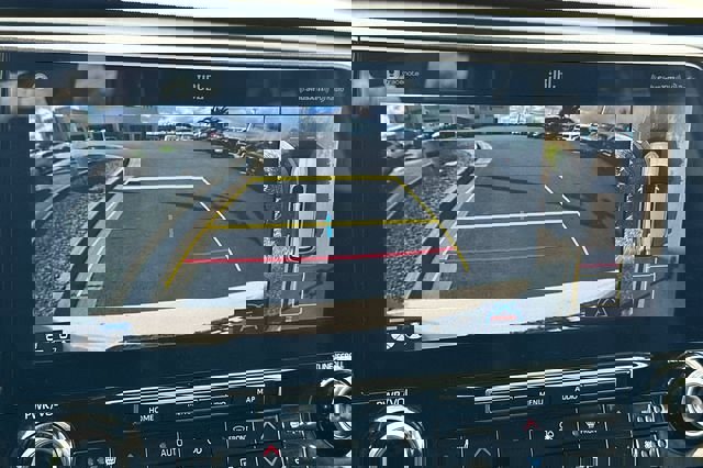 Used 2021 Toyota Highlander Limited image 24