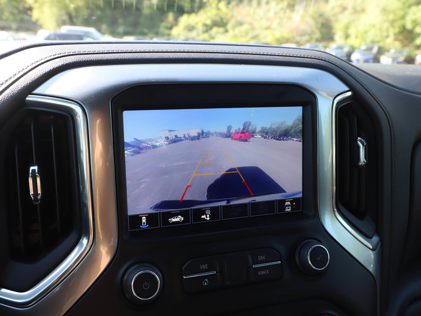 Used 2022 Chevrolet Silverado 2500 LTZ w/ LTZ Convenience Package AWD/4WD image 21