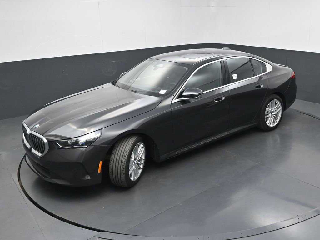 Used 2024 BMW 530i xDrive w/ Premium Package AWD/4WD image 34