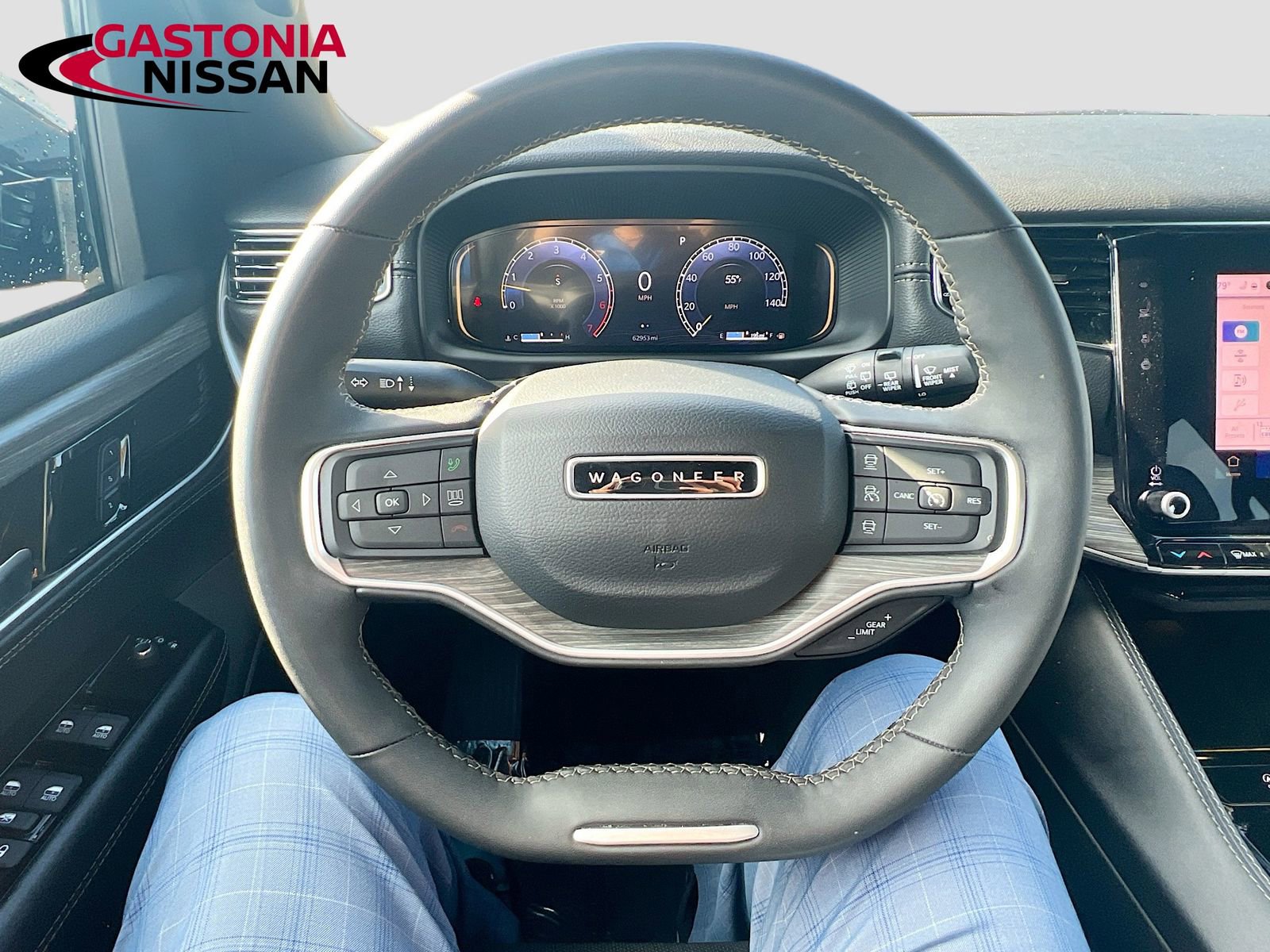 Used 2024 Jeep Wagoneer L Series II w/ Flexible Seating Group image 14