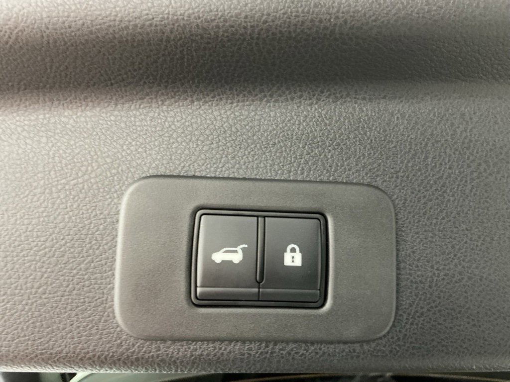 Used 2025 Nissan Murano SV image 28