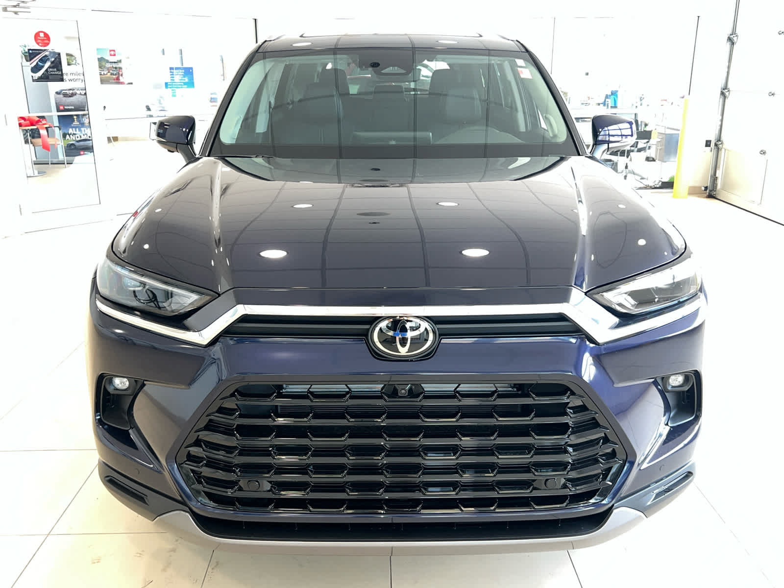 New 2026 Toyota Grand Highlander Limited AWD/4WD image 3