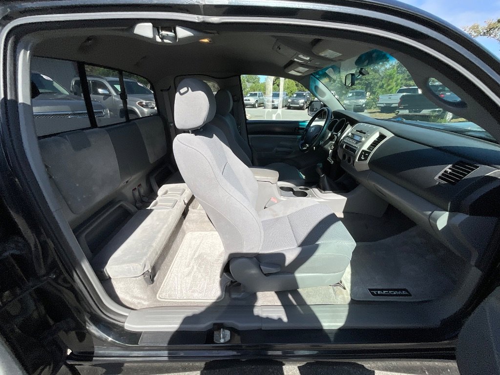 Used 2006 Toyota Tacoma X-Runner RWD image 20