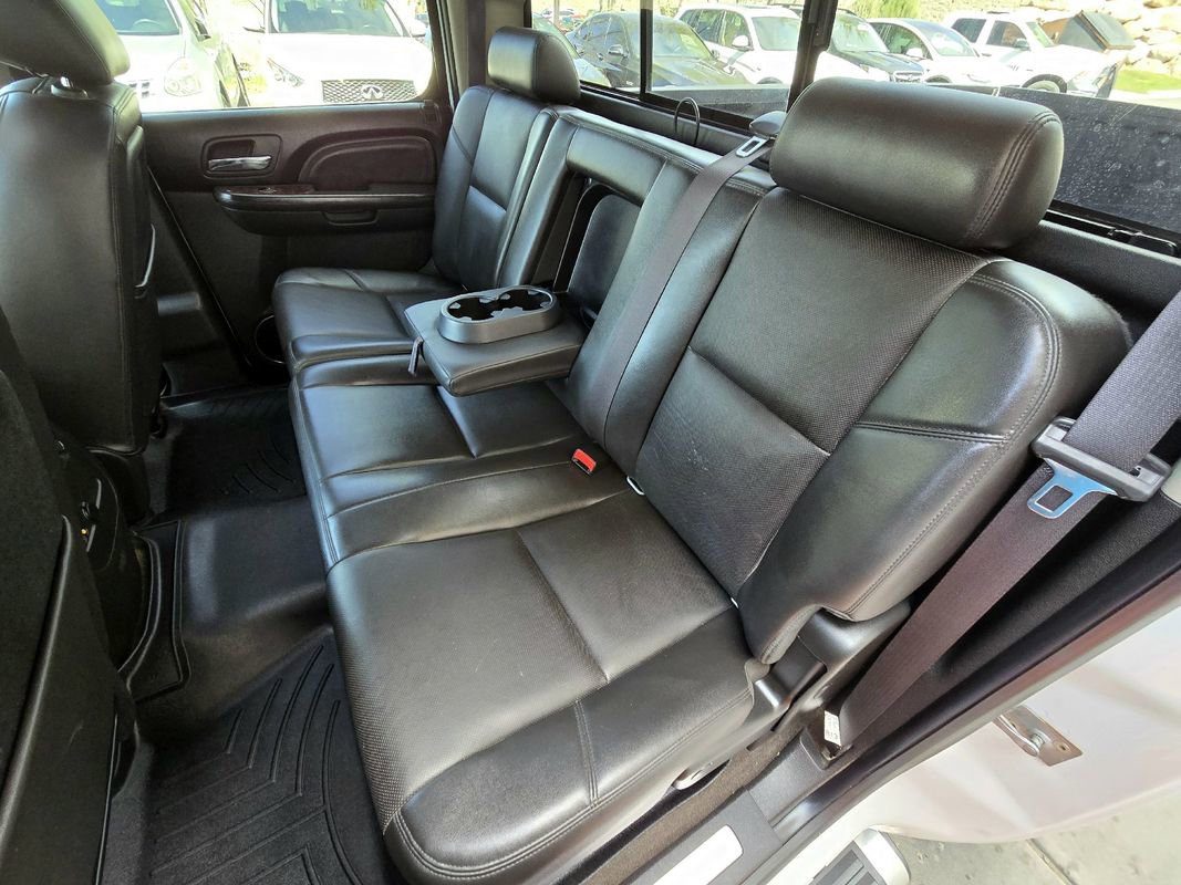 Used 2013 GMC Sierra 3500 Denali image 39