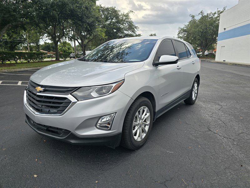 Used 2021 Chevrolet Equinox LT w/ Driver Convenience Package image 2