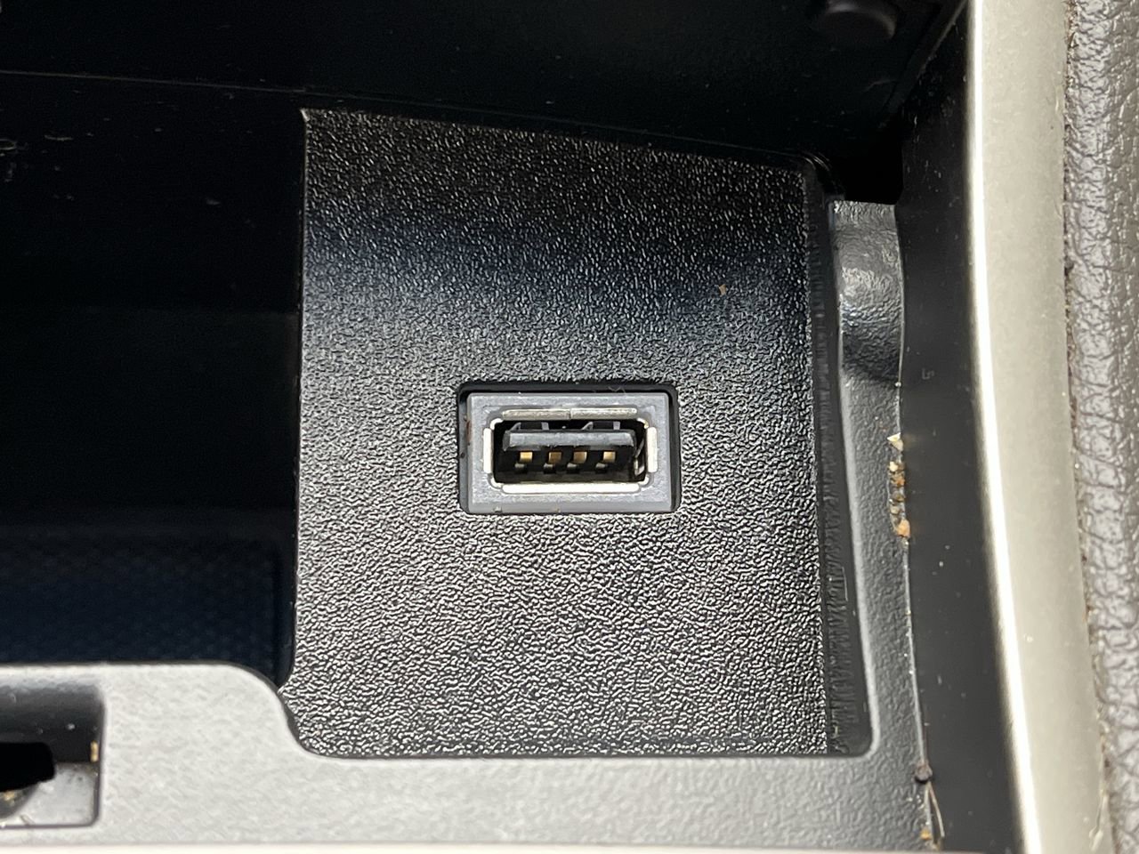 Used 2019 Lincoln MKZ Reserve FWD image 23