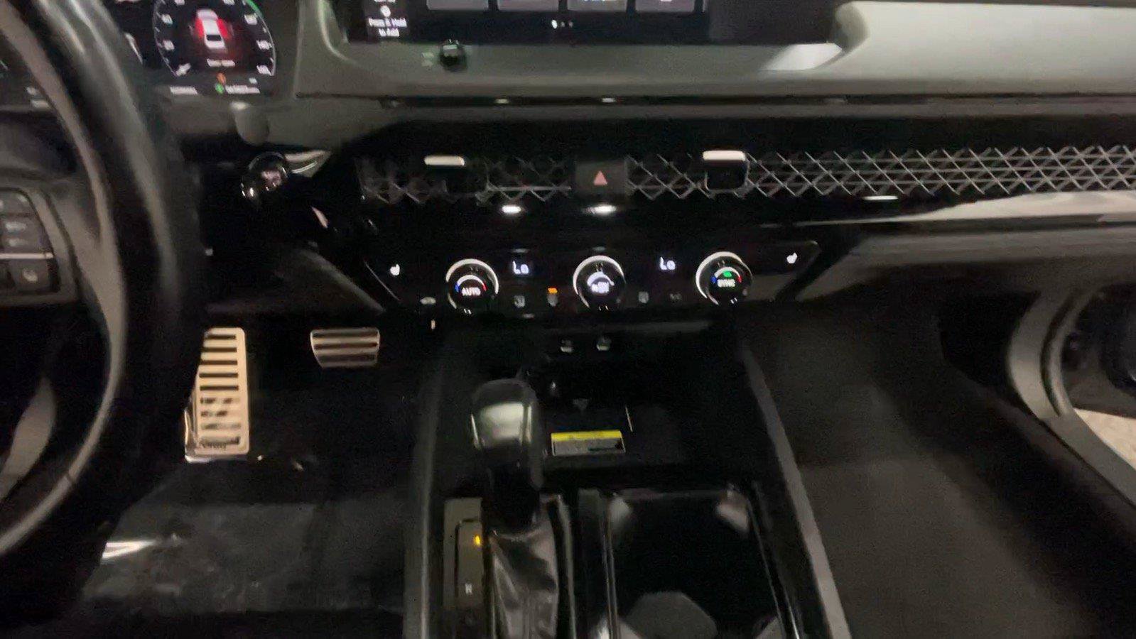 Used 2025 Honda Accord Sport image 33