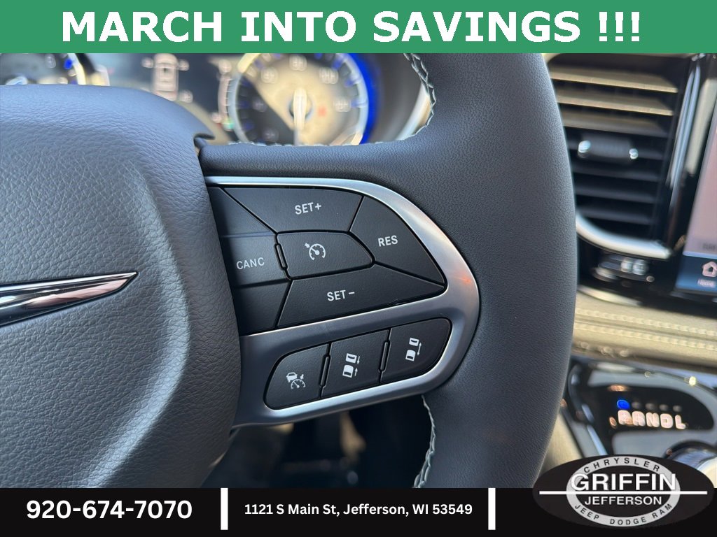 New 2026 Chrysler Pacifica Select image 22