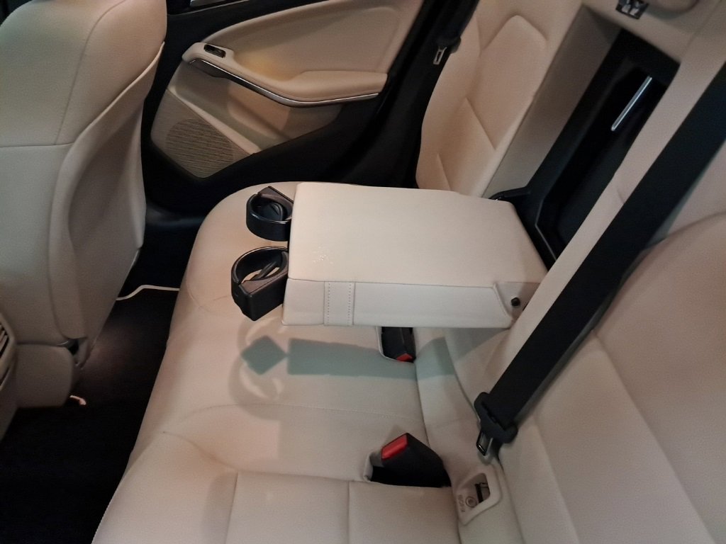 Used 2018 Mercedes-Benz GLA 250 4MATIC image 17