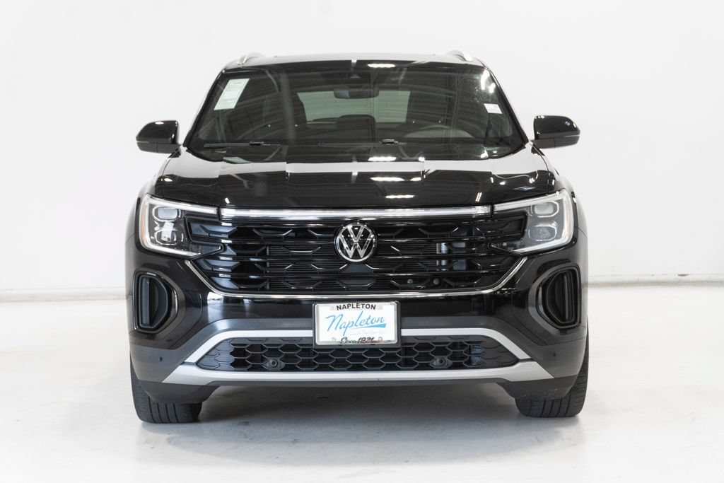 Used 2024 Volkswagen Atlas Cross Sport SE w/ Panoramic Sunroof Package AWD/4WD image 5