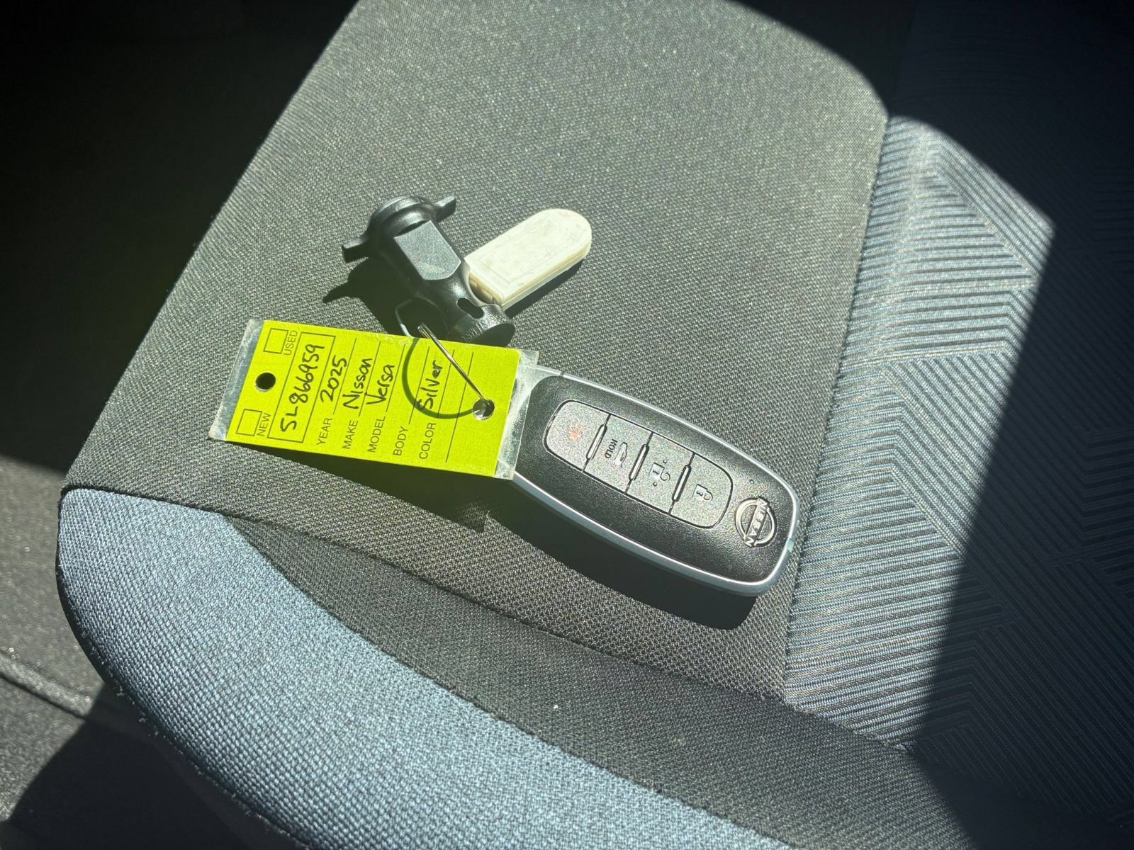 Used 2025 Nissan Versa SV FWD image 15