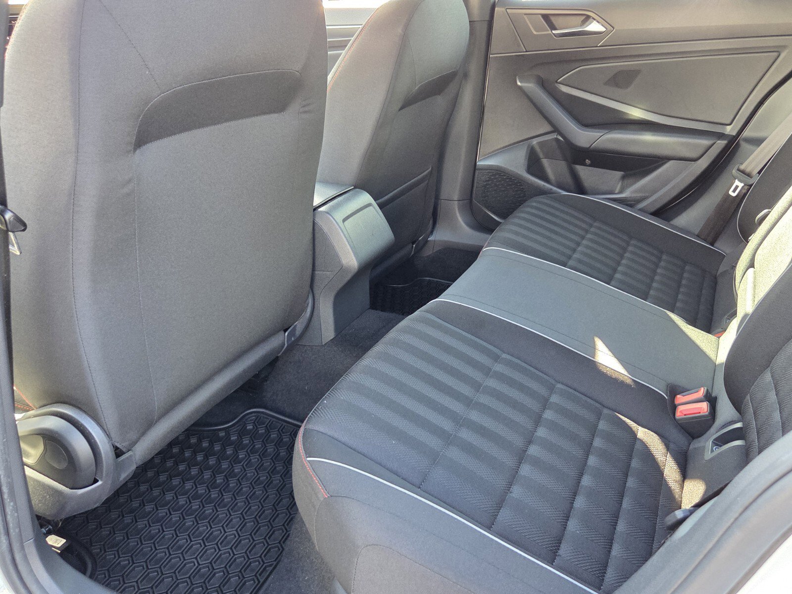 Used 2019 Volkswagen Jetta GLI image 10