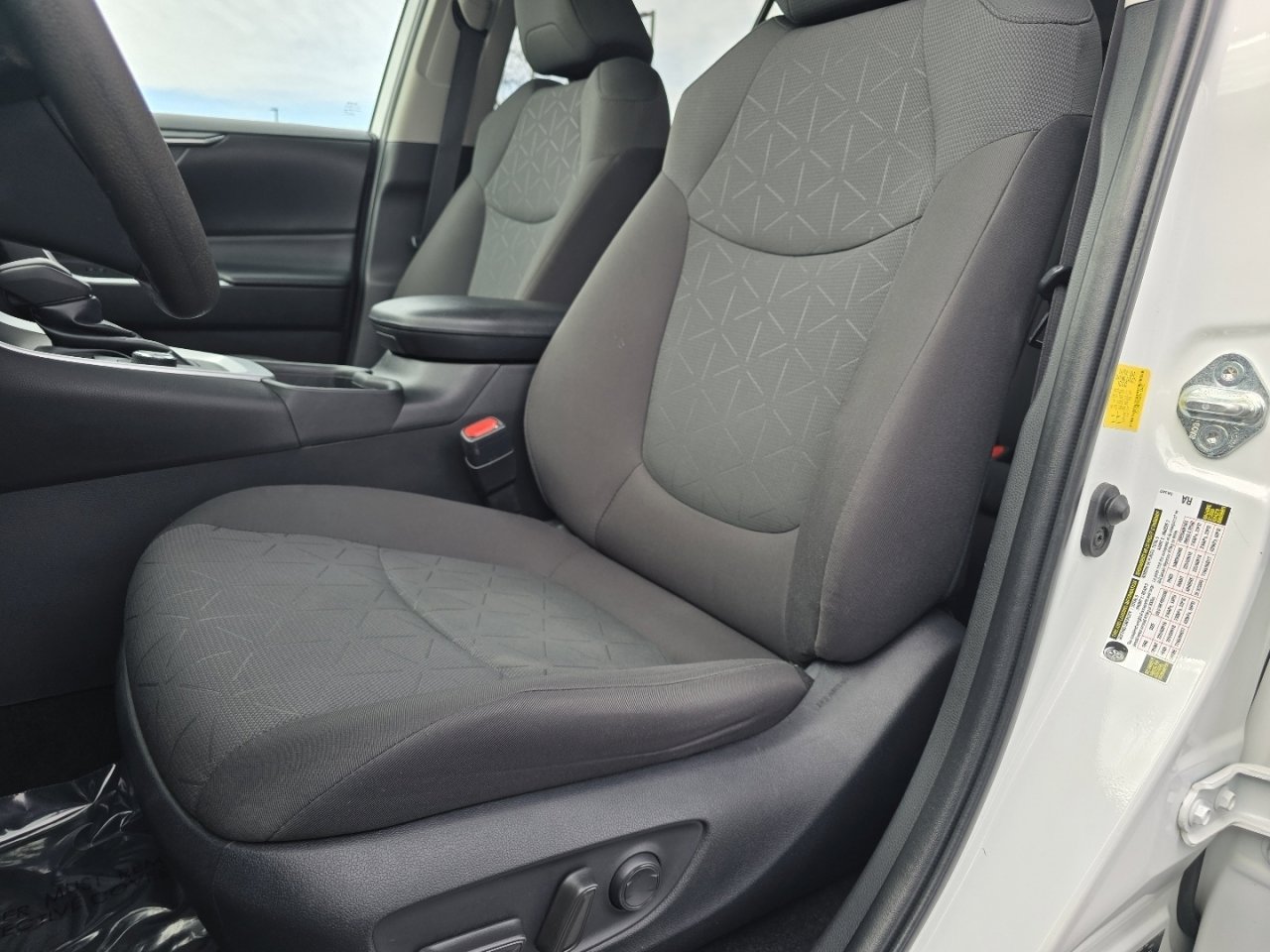 Used 2023 Toyota RAV4 AWD Hybrid image 23