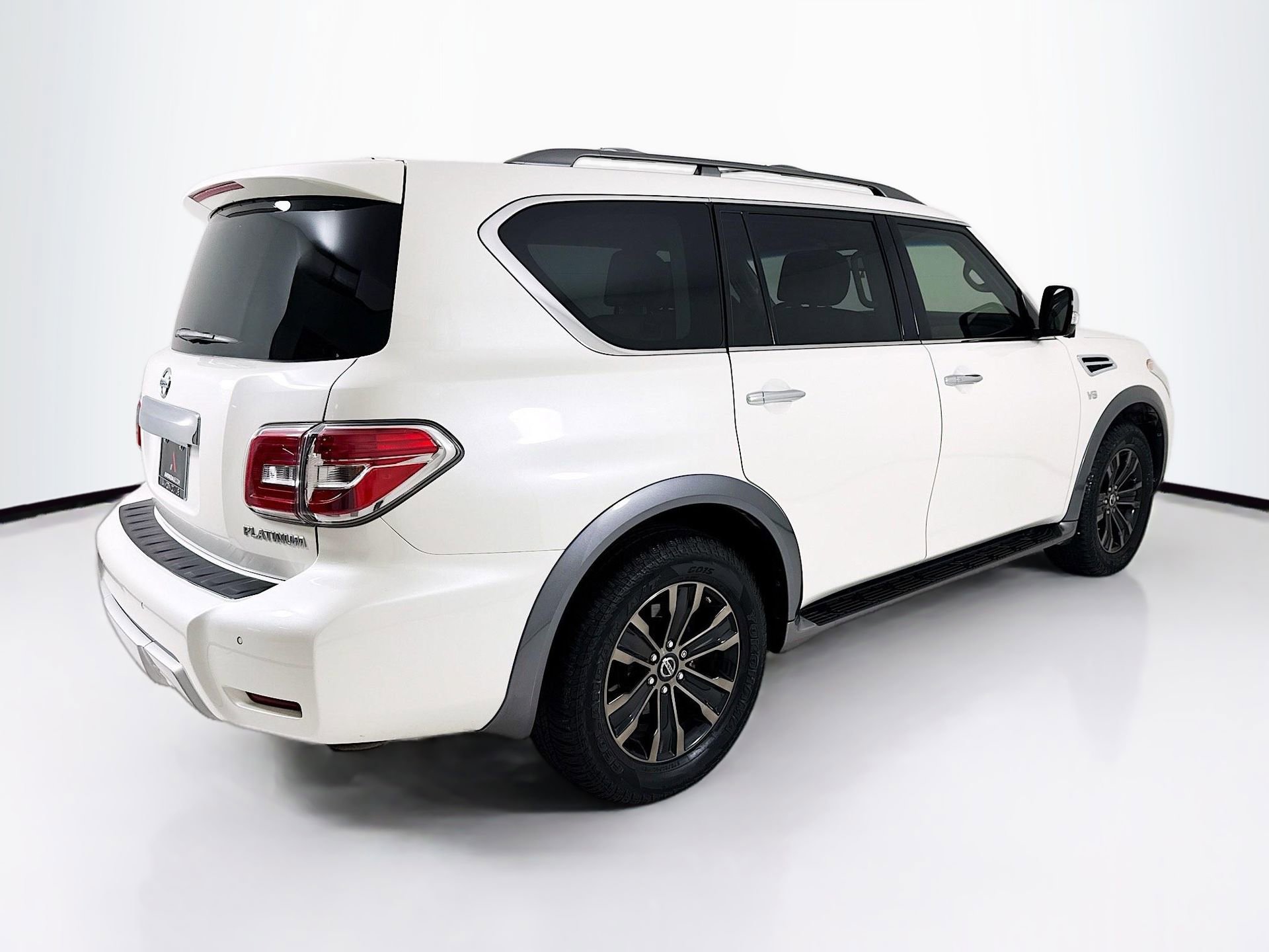 Used 2017 Nissan Armada Platinum w/ Captain Seat Package AWD/4WD image 8