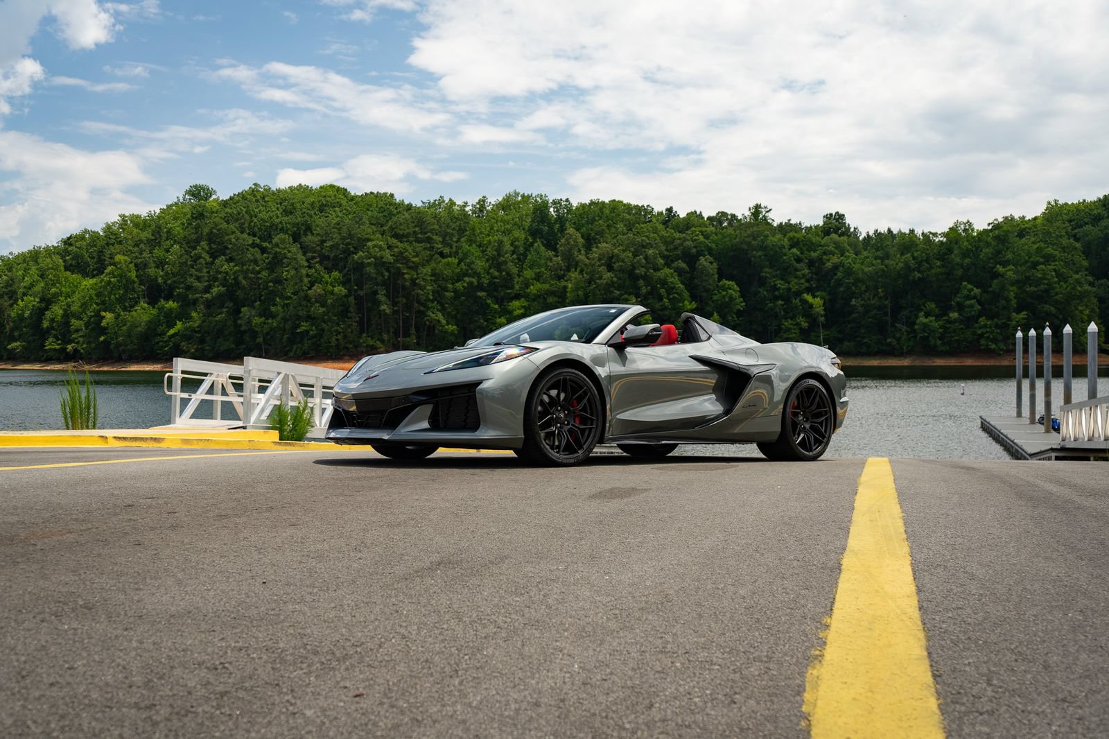 Used 2023 Chevrolet Corvette Z06 RWD image 13