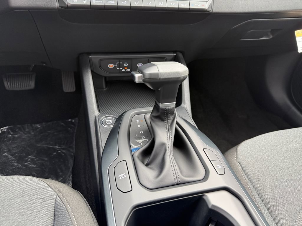 New 2025 Kia K4 FWD image 14
