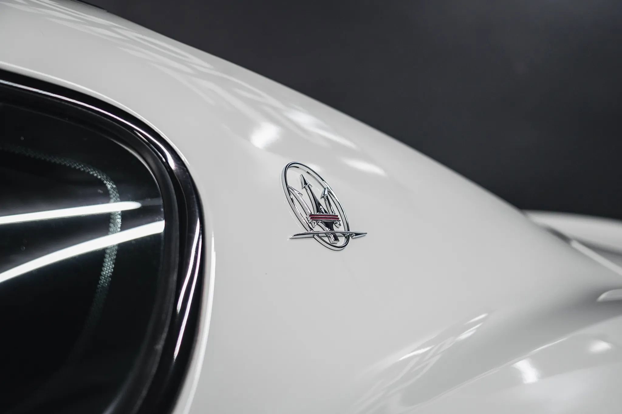 Used 2015 Maserati GranTurismo Sport image 12